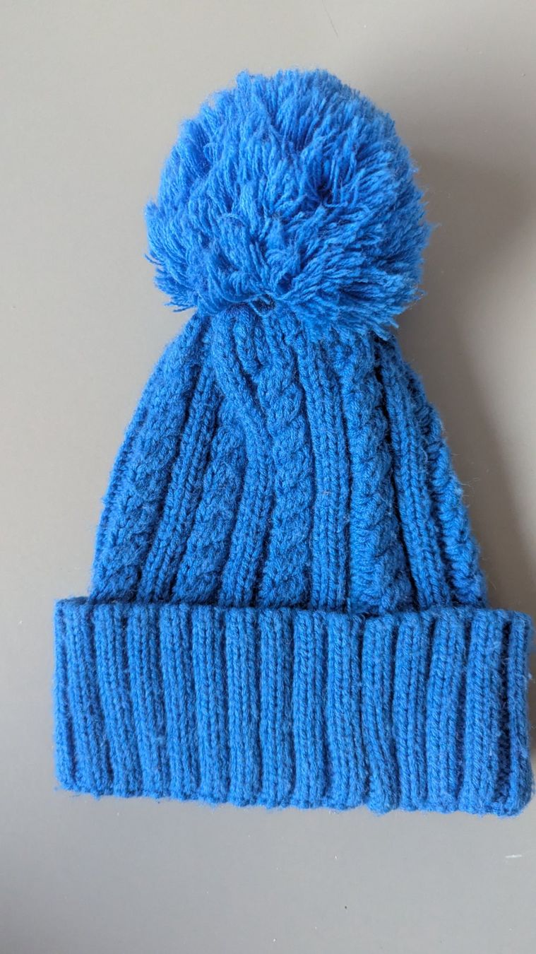 Hüte, Mützen & Caps: Blaue Wintermütze – Gebraucht aus Dietikon von Bhelbling 1