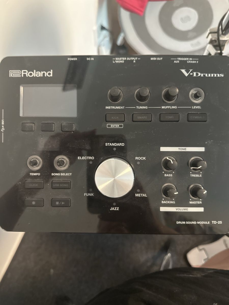 Roland Strumenti musicali: Roland silent drum set – Usato da Kilchberg ZH venduto da a_delia 4