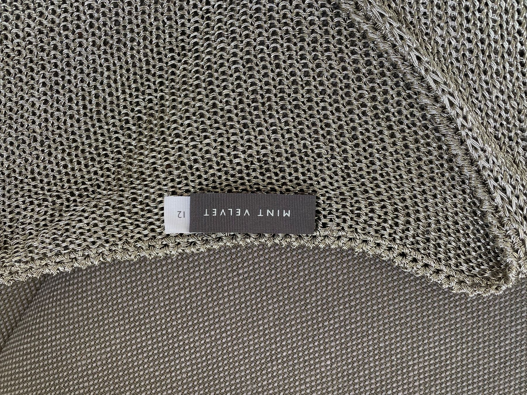 Pulls & Sweat-shirts: Silberner Pulli mit Metallfäden – D'occasion à Huttwil par heinzdaniel63 2