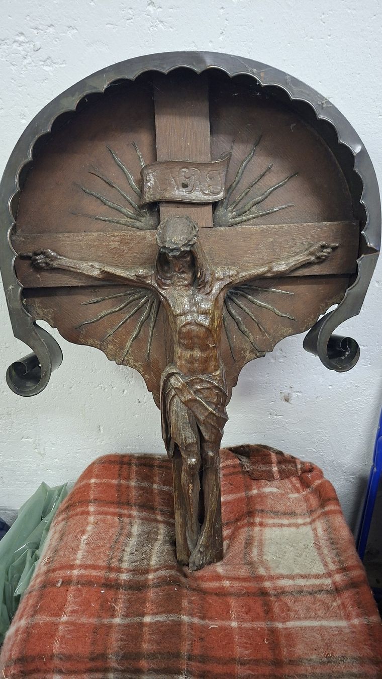 Sculture & Statue: Holzkreuz antik – Usato da Zuerich venduto da trotto