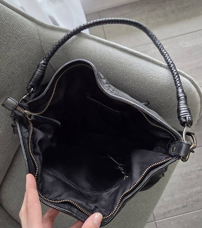 Taschen für Damen: schwarze Ledertasche (Marke Bear) – Gebraucht aus Herisau von lia17 1