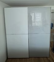 Garderobe mit Schiebetüren weiss Glasfront wie neu