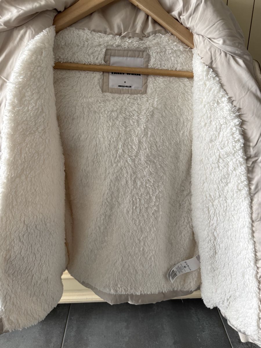 Tally Weijl Giacche: Neue Tally Weijl Jacke – Nuovo e nell'imballaggio originale da Oftringen venduto da kar_y2tf 1