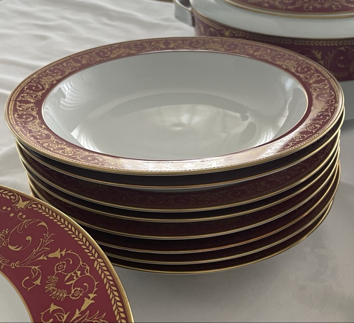Set di piatti: Langenthaler Tafelservice Château – Nuovo (secondo la descrizione) da Lotzwil venduto da Schlafwolle 4
