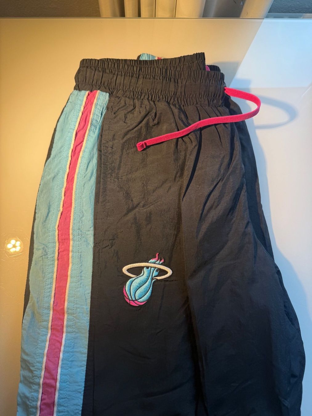 Nike Lotti di vestiti: Miami Heat tracksuit – Usato da Freienbach venduto da casciatoalessandro 7