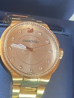 Swarovski  Damenuhr mit Zirkonia neuwertig