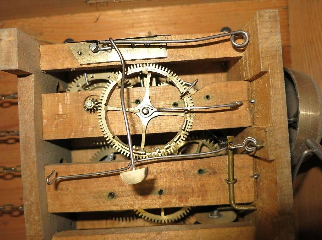 Orologi: Schwarzwälder-Wanduhr, antik – Usato da Allschwil venduto da JosefK04 2