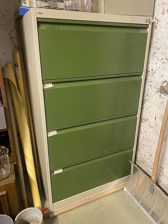 Lista Armadi: Lista Hängeregister Schrank – Usato da Rüti GL venduto da mia_zv6p