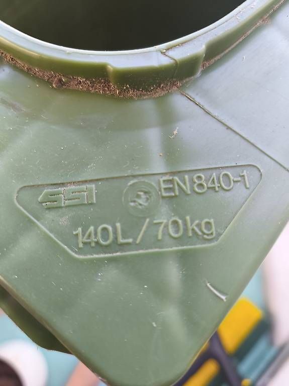 Altro per Ufficio & Commercio: Gartencontainer 140 Liter mit Räder – Usato da Rheinfelden venduto da scirocc0 2