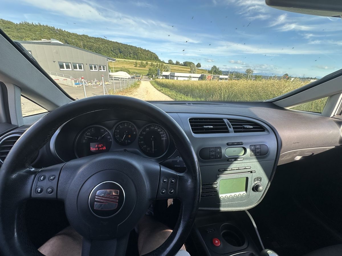 Seat Automobili: Seat Leon 2.0 TFSI – Usato da Gals venduto da aya_p7pd 8