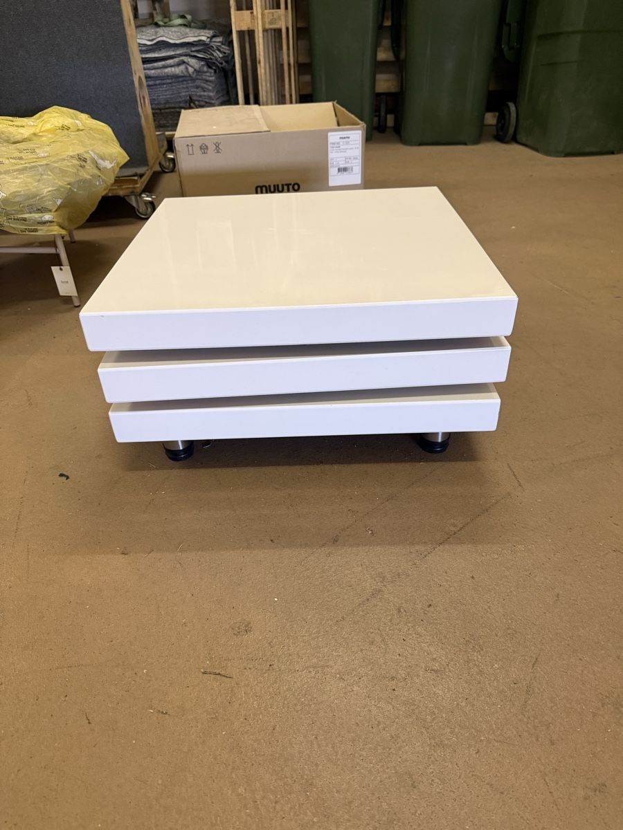 Tavoli: Table basse – Usato da Payerne venduto da edu_yqz5