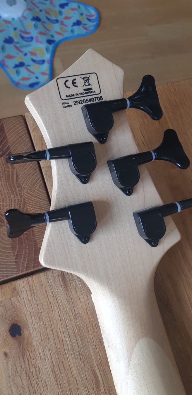 Strumenti musicali: Sire Marcus Miller M2 5 Saiter Bass – Usato da Luzern venduto da pirovino73 4