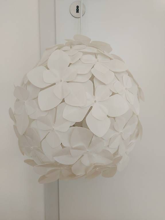 Lampes: Suspension blanche - lot de 2 – D'occasion à Lausanne par dya_tkc9 2