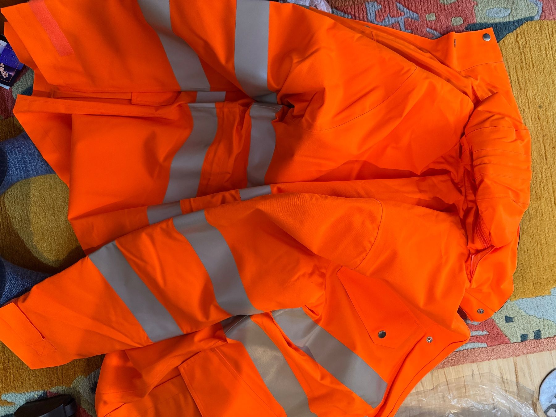 Jacken: Winter-Arbeitsjacke, Neon Orange, Grösse L, Neu – Gebraucht aus Zürich von Cibin 3