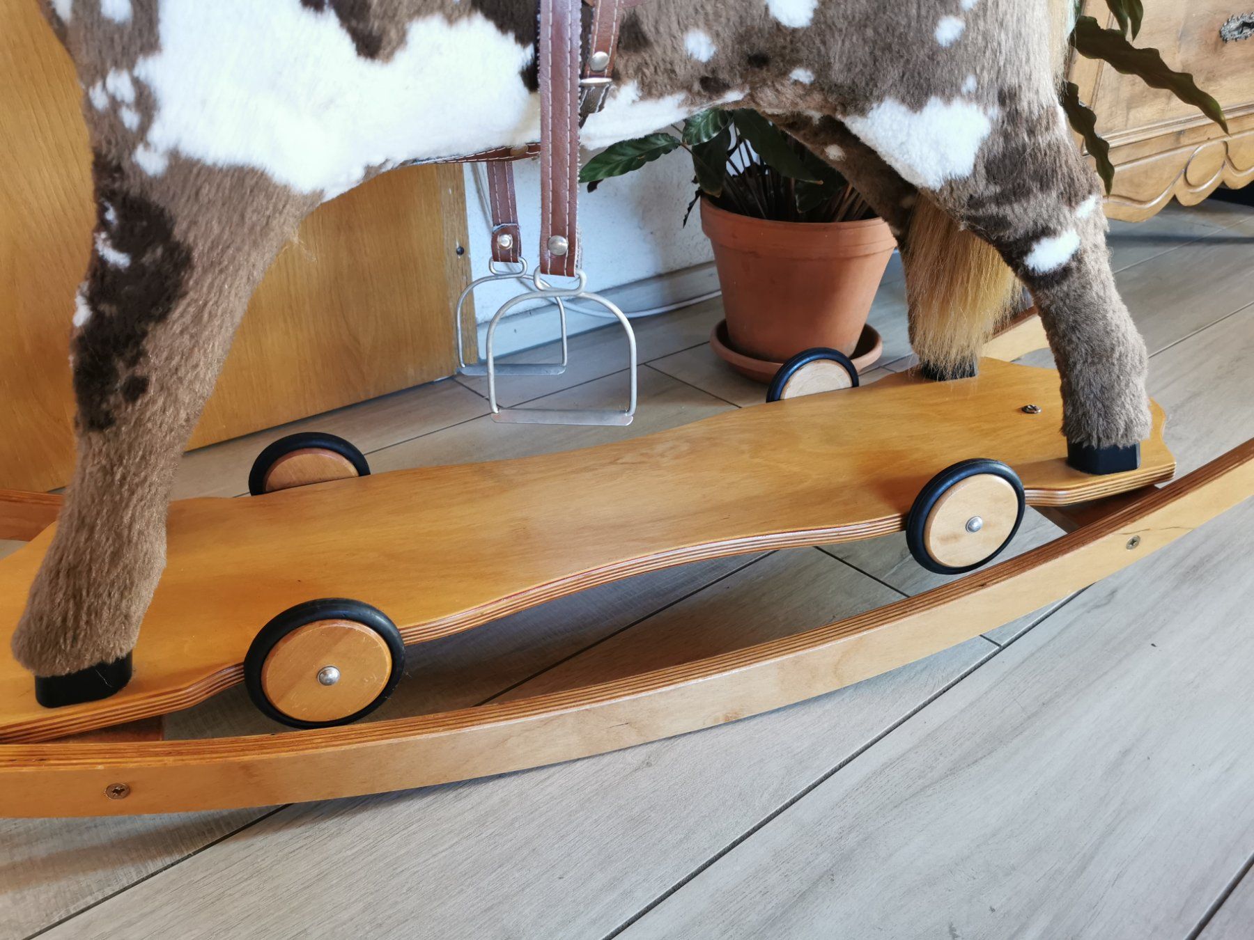 Giocattoli: Cheval à bascule - Schaukelpferd – Usato da Veytaux venduto da lelivreouvert 6