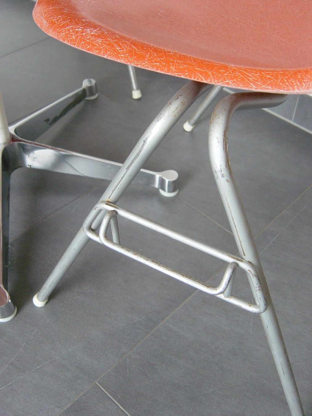 Set de table et chaises: Eames Tischset – D'occasion à Wil SG par Pin05 3