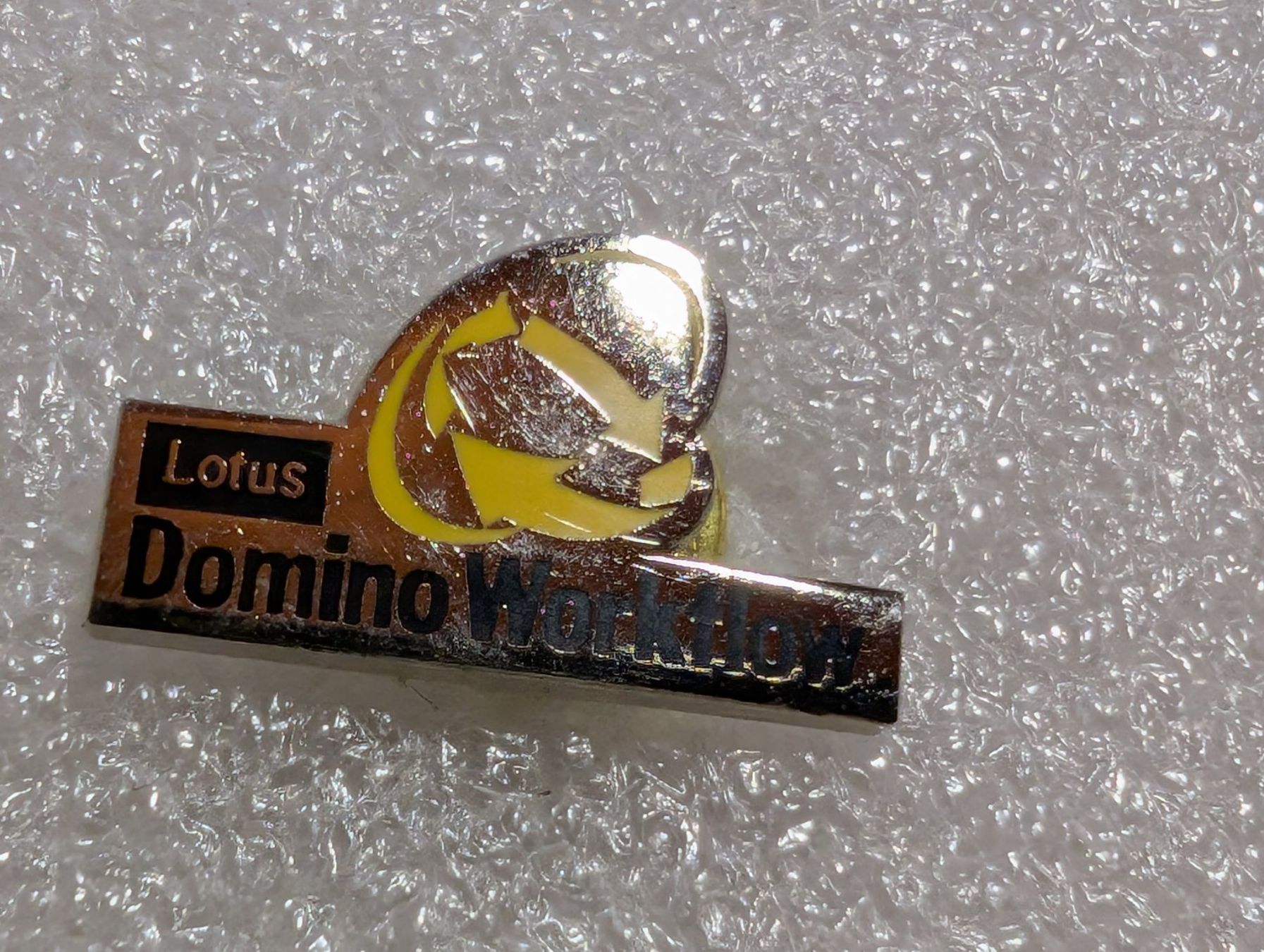 Placchette & Badge: Ansteckpin 260: – Usato da Oppligen venduto da Pin-Fall-Shop