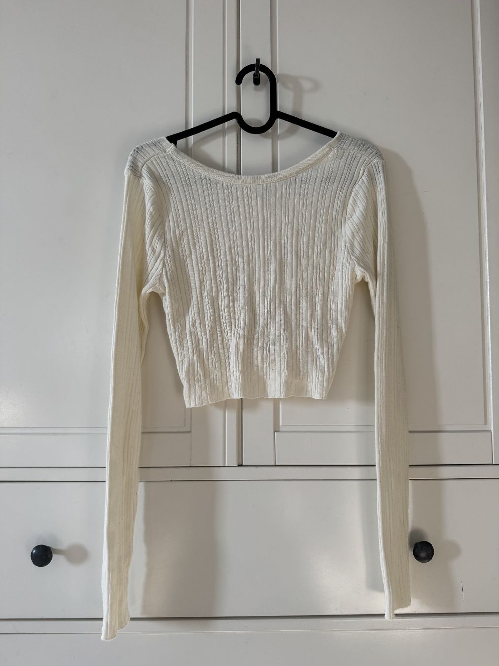 Asos Top: ASOS Design Cream Ribbed Crop Top – Usato da Bülach venduto da Bloom_Witch 1