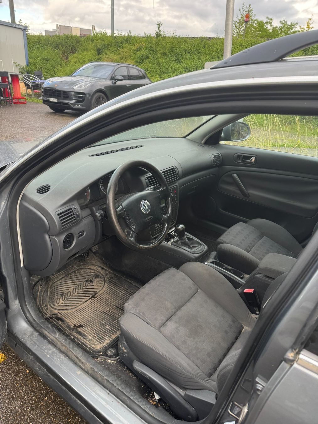 VW Automobili: VW Passat kombi 1.9 TDI variant – Difettoso da Zürich venduto da TOP_KAUF 2