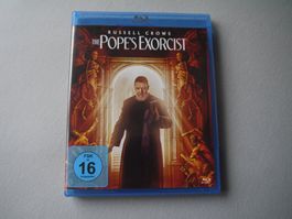 THE POPES EXORCIST - Russell CROWE