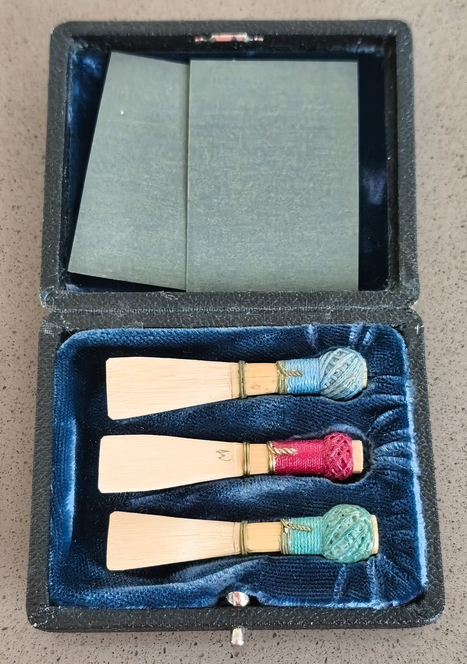 Drei Fagottrohre Doppelrohrblätter Bassoon Reed in pas. Box (Gebraucht ...