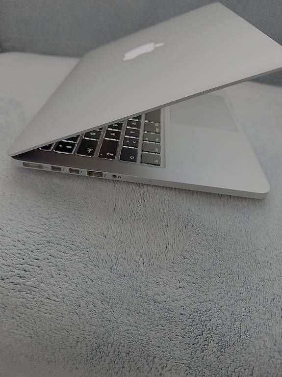 Apple Notebook: MacBook Pro 13", i5, 8 GB RAM, 1TB SSD, 2013 – Usato da St.Gallen venduto da hss_GmbH 2