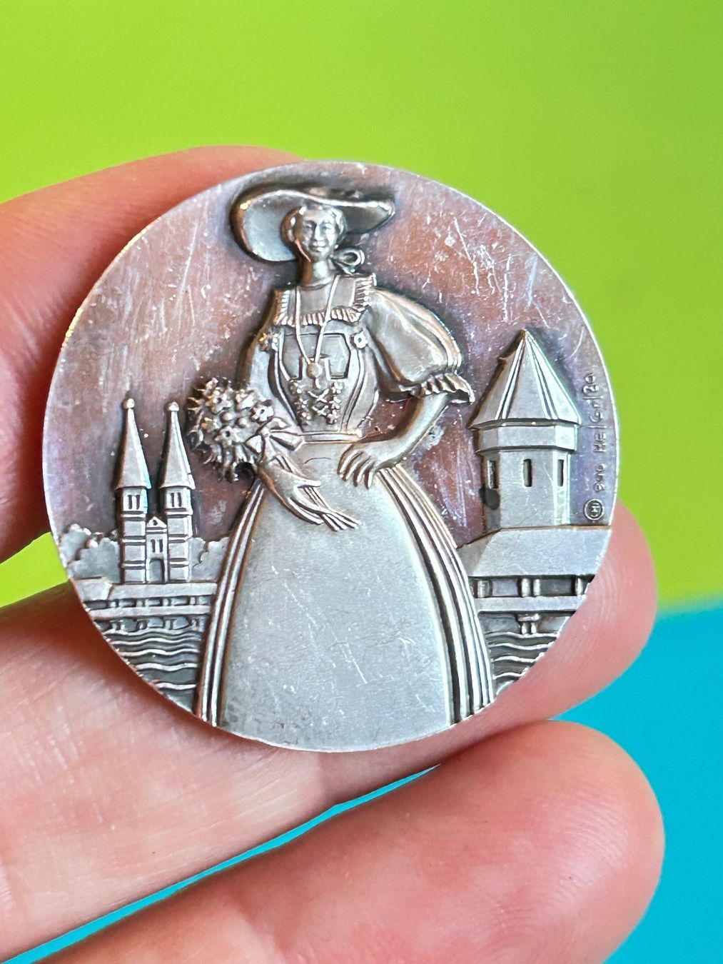 Medaglie: Silbermedaille Trachtenfest Luzern 1978 – Usato da Laufen venduto da belleskulptur