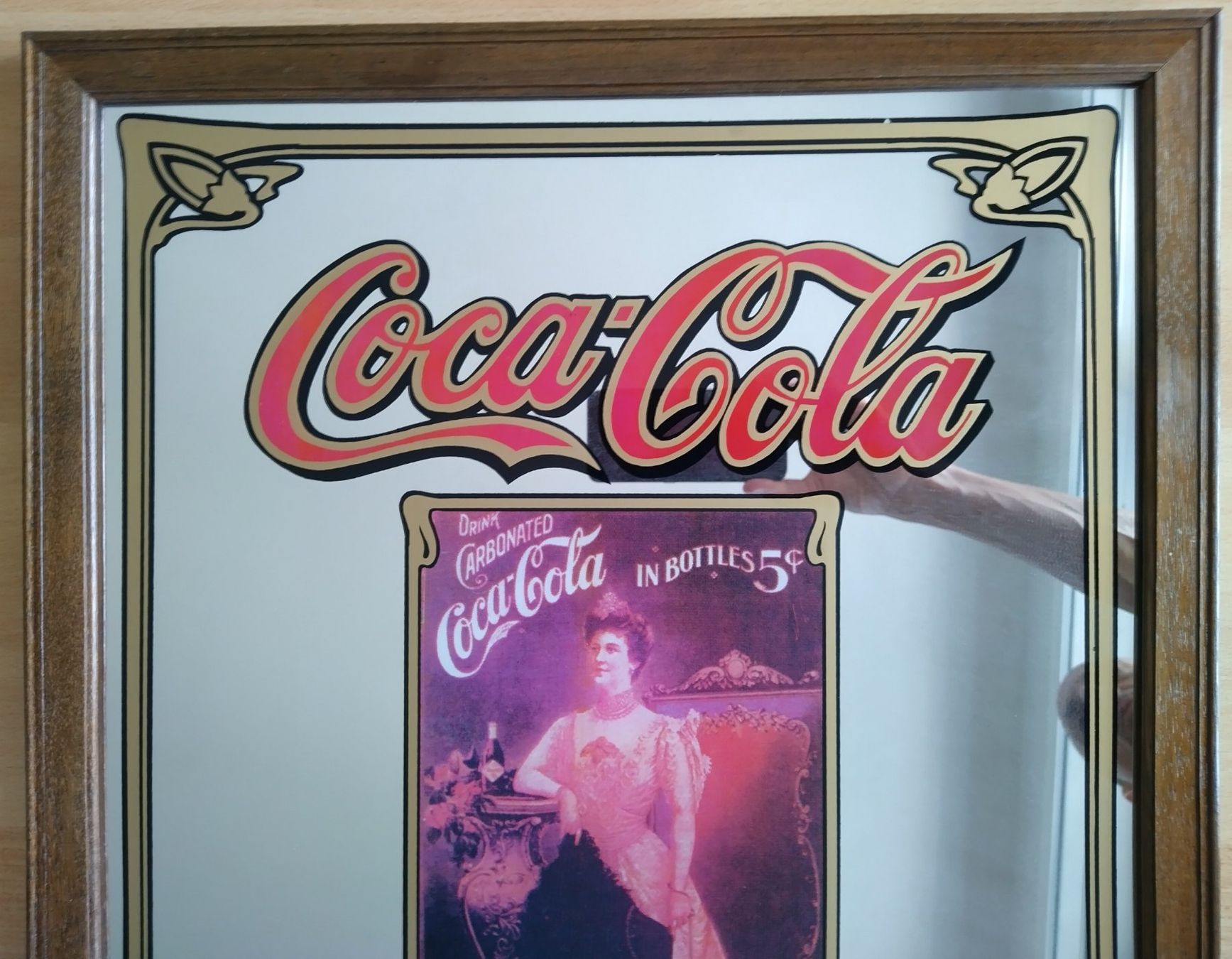Specchi: Original Coca-Cola Werbespiegel / Echtholzrahmen / England – Usato da Jona venduto da Argus36 1