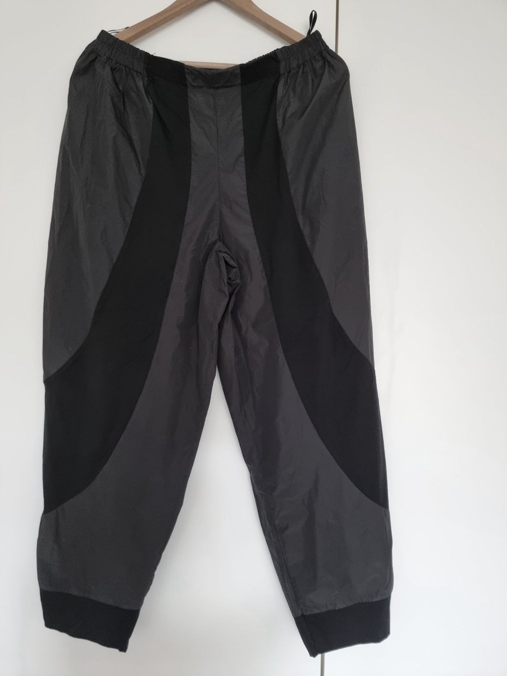 Pantaloni: Hose, gr. L – Usato da Interlaken venduto da NataliiaS