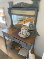 Shabby Kommode und Jugendstil Spiegel