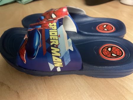 Spiderman Badeschuhe Gr. 30, neuwertig, Sommer Spass!