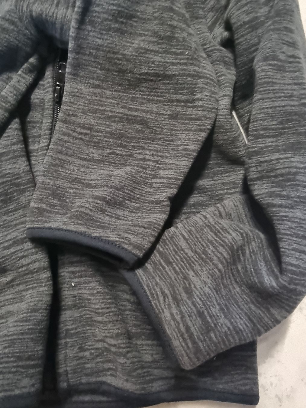 H&M Giacche & Cappotti: H&M Fleecejacke, 110/116 – Usato da Buttikon SZ venduto da Limo180 2