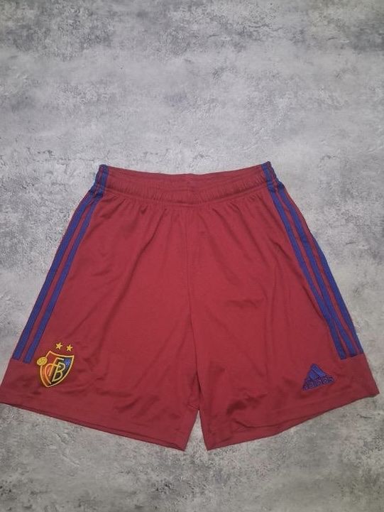Pantalons: FC BASEL Shorts Rot Gr.L – D'occasion à Basel par kleinerprinz