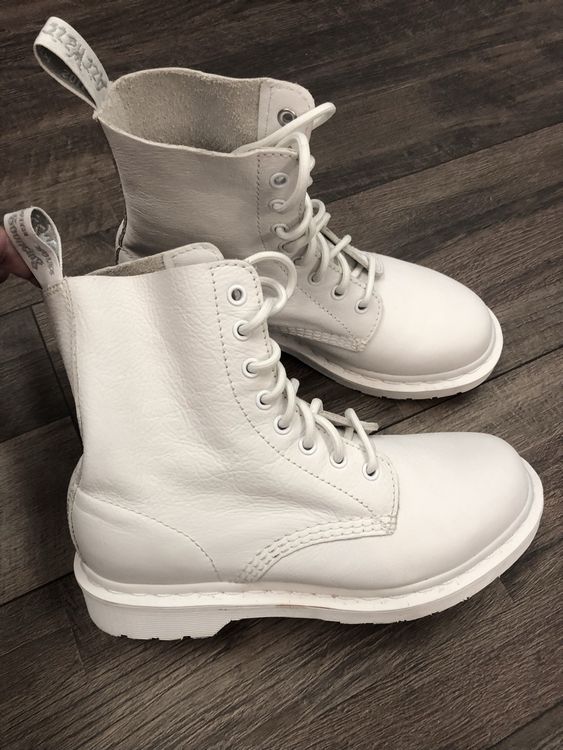 Dr martens weiss 38 hotsell