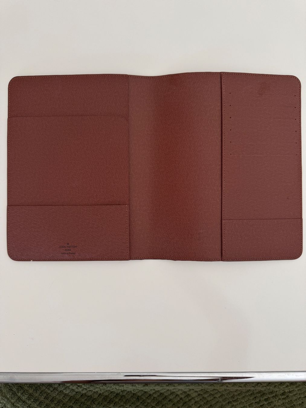 Louis Vuitton Cover & Protezioni schermo: Louis Vuitton Desk Agenda Cover Monogram – Usato da Pratteln venduto da Eileen_H 3
