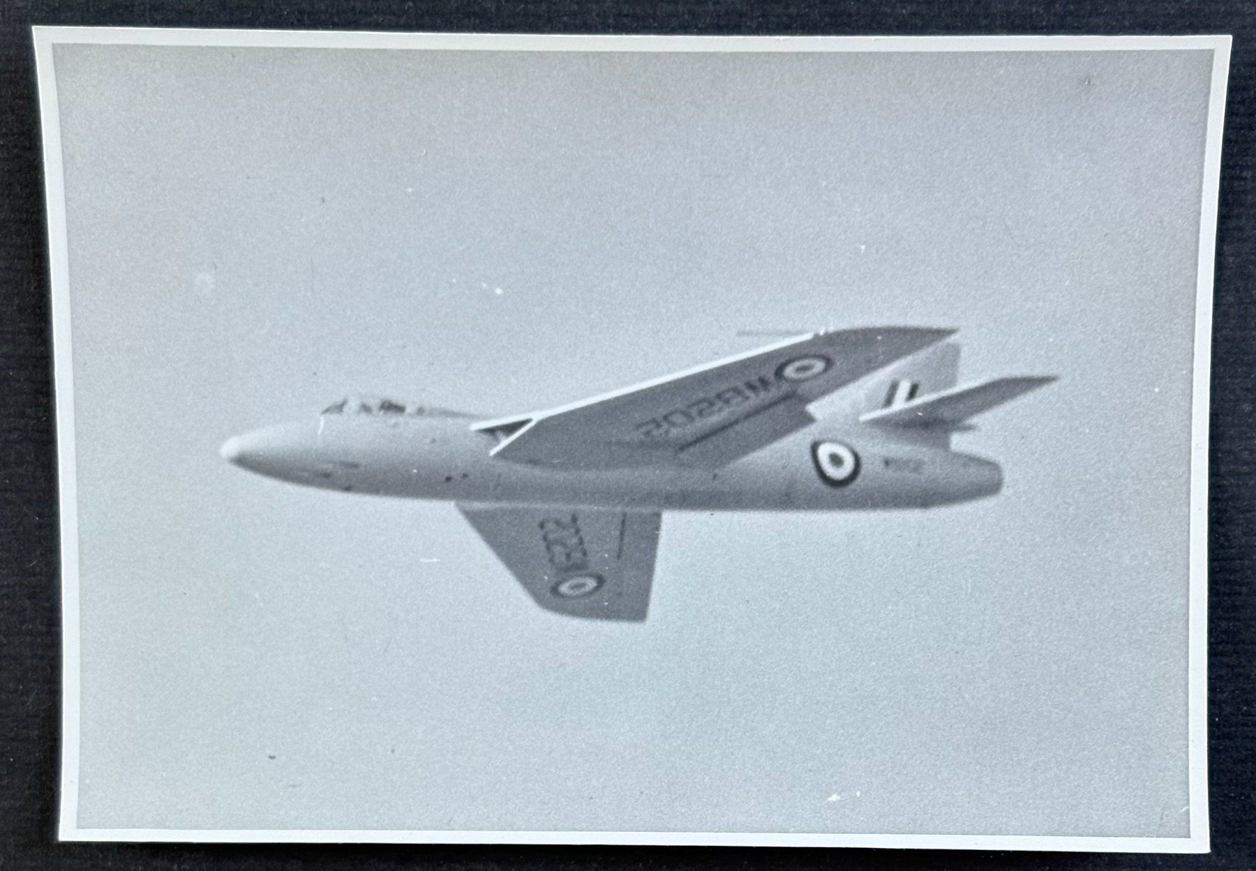 Foto & Immagini: ANTIKES MILITÄR FLUGZEUG – Usato da Ostermundigen venduto da Kari1937