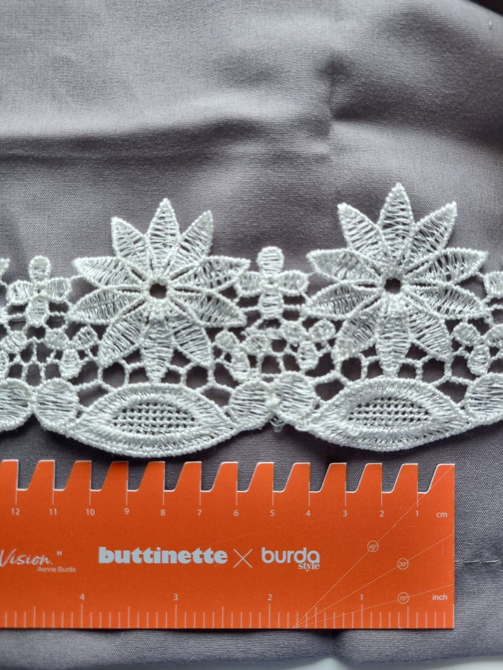 Stoffe: Spitze, Bordüre weiss – Neu und originalverpackt aus geroldswil von Gumball1 1