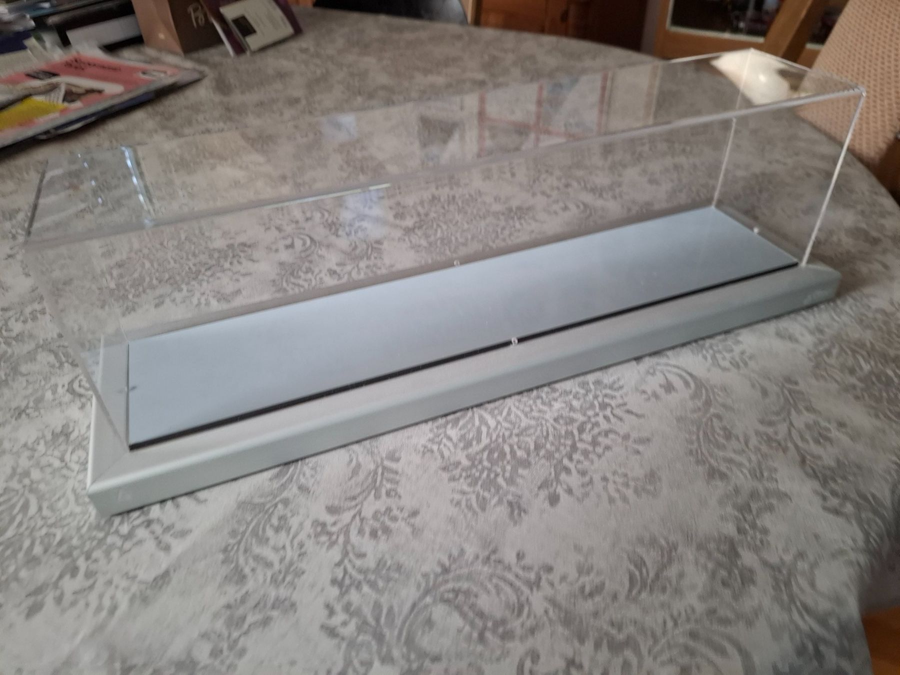 Vetrine: 1:50 Vitrine 450x130x130mm – Nuovo (secondo la descrizione) da Rüegsauschachen venduto da joe_r9w5