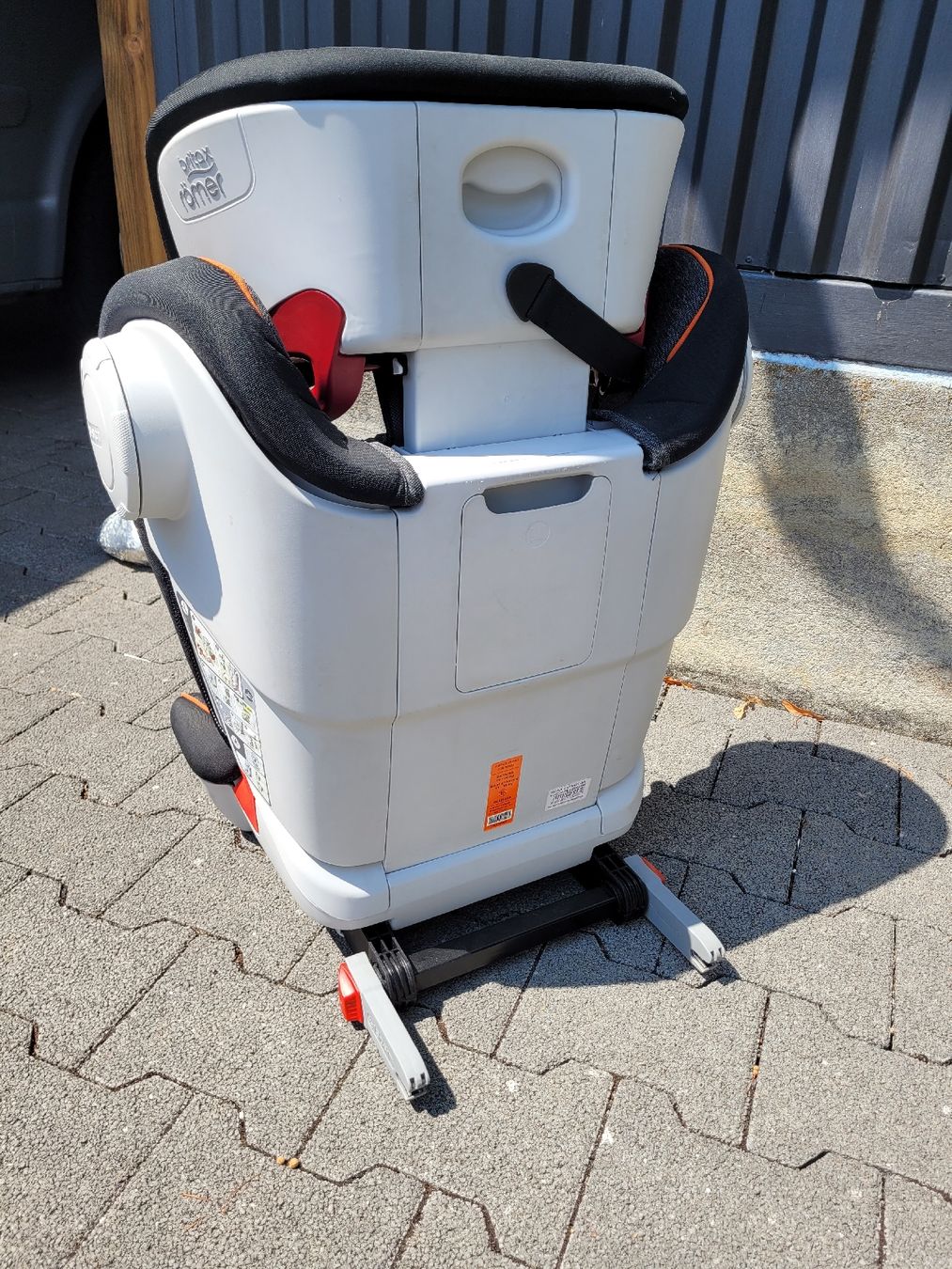 Britax Römer Seggiolini per auto: Britax Römer Kidfix II XP Sict, Autokindersitz – Usato da Gontenschwil venduto da manolis88 2