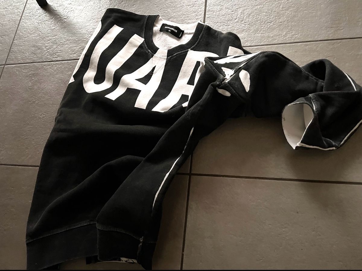 Dsquared2 Maglioni & Felpe: Dsquared2 felpa  oversize uomo  – Usato da Mendrisio venduto da fly_9wzx 2