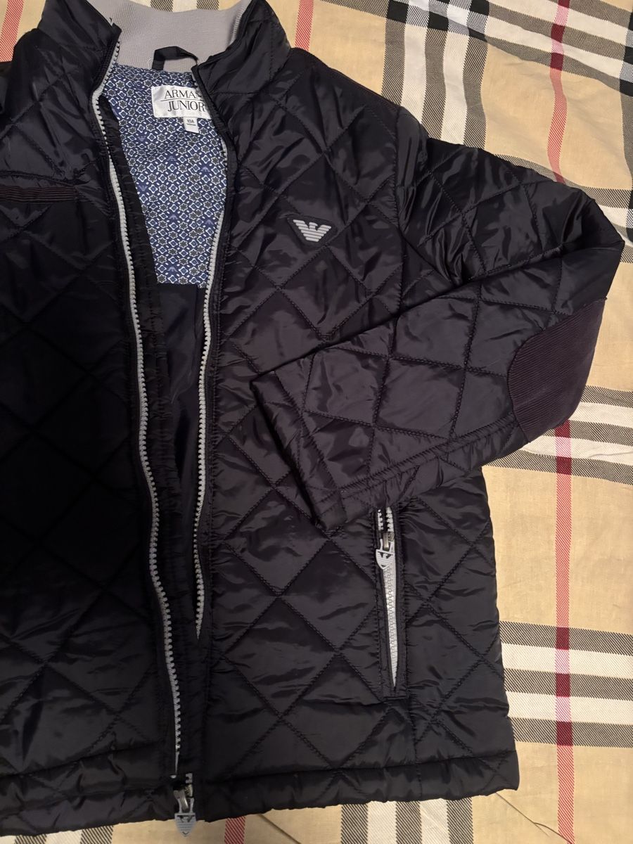 Giacche & Cappotti: Armani Junior Steppjacke, Gr. 10A, Top Zustand! – Usato da Rüti ZH venduto da Crystal_Bloom 2