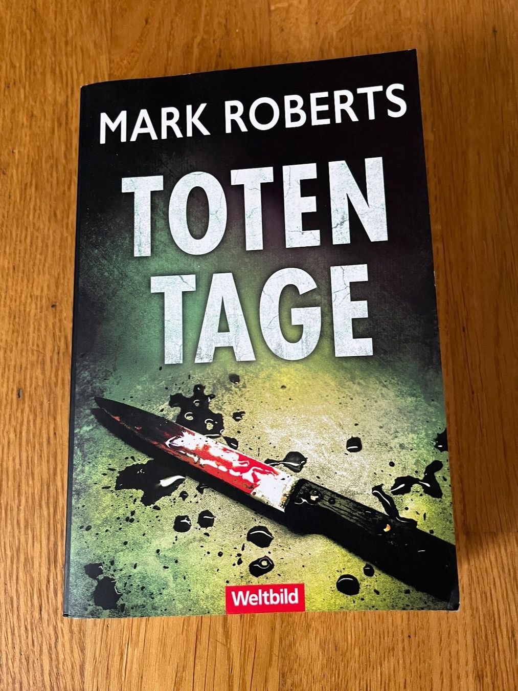 Libri: Taschenbuch "Totentage", Mark Roberts – Usato da Grosswangen venduto da Vita500