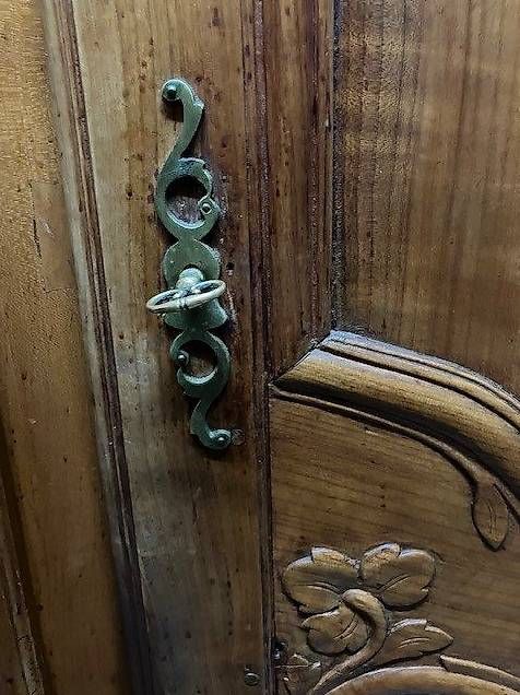 Armadi: Armoire fribourgeoise ancienne – Usato da La Tour-de-Peilz venduto da jbd1 1