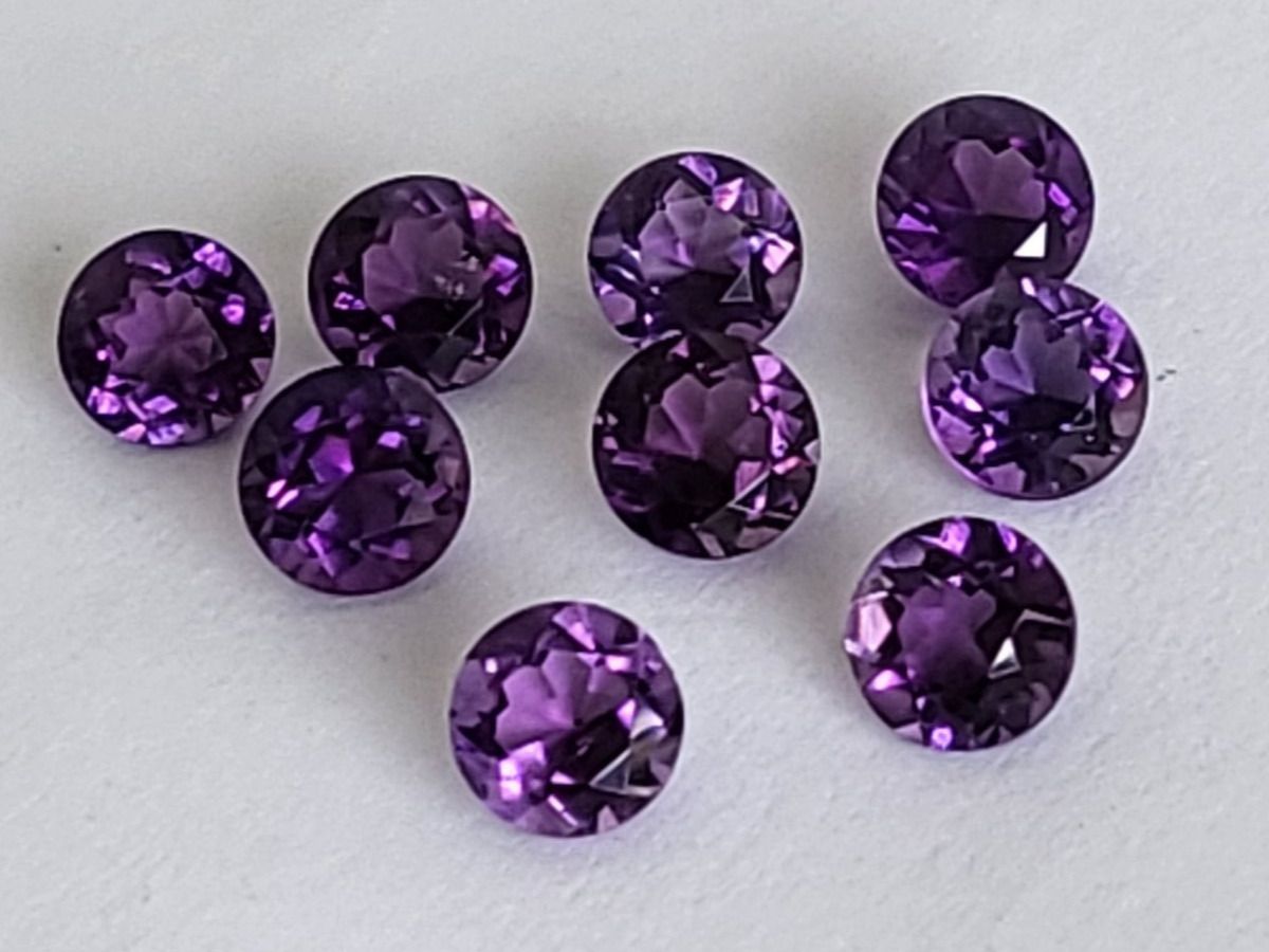 Edelsteine: Améthystes AAA rondes 5 mm / 0.45 ct – Neu (gemäss Beschreibung) aus La Chaux-de-Fonds von j-aime-les-gemmes 2