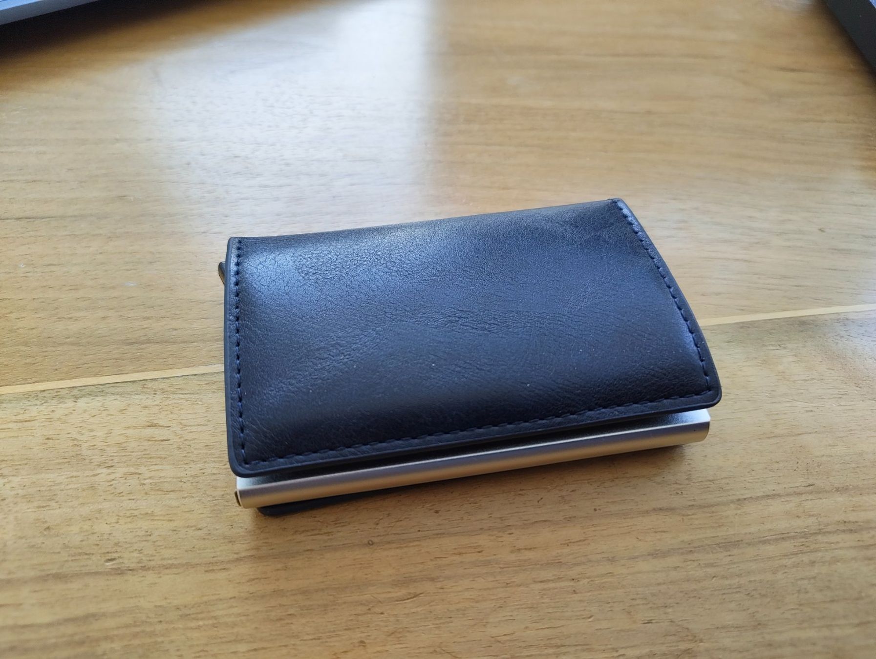 Portafogli: Business Card Holders (Visitenkartenhalter) – Nuovo (secondo la descrizione) da Basel venduto da GdV95_BS 1