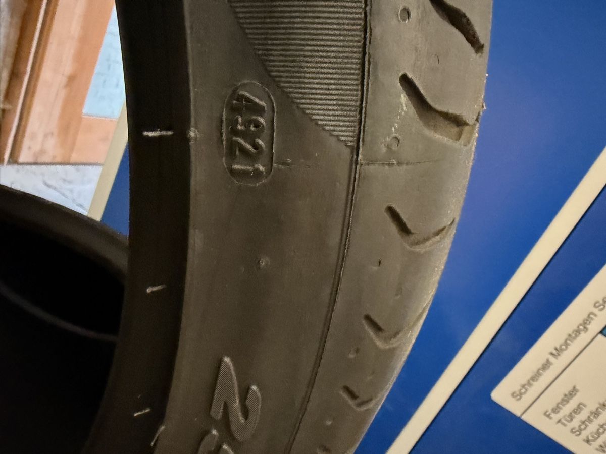 Pneumatici & Ruote complete: Pirelli P Zero 255 35 20 Sommerreifen – Usato da Gossau SG venduto da SuperFlowE 1