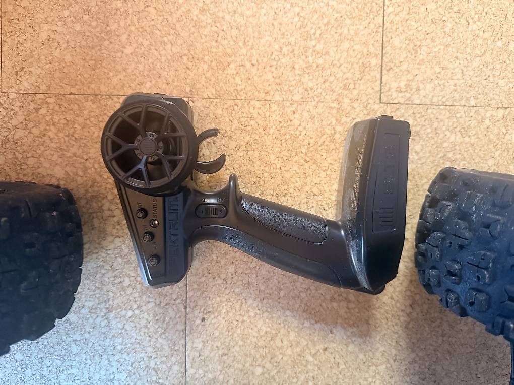 ARRMA Kit De Pièces Roll Hoop Pour Outcast 4x4 4S – Structure Composite Ultra-résistante, étincelles Réalistes, Tuning RC