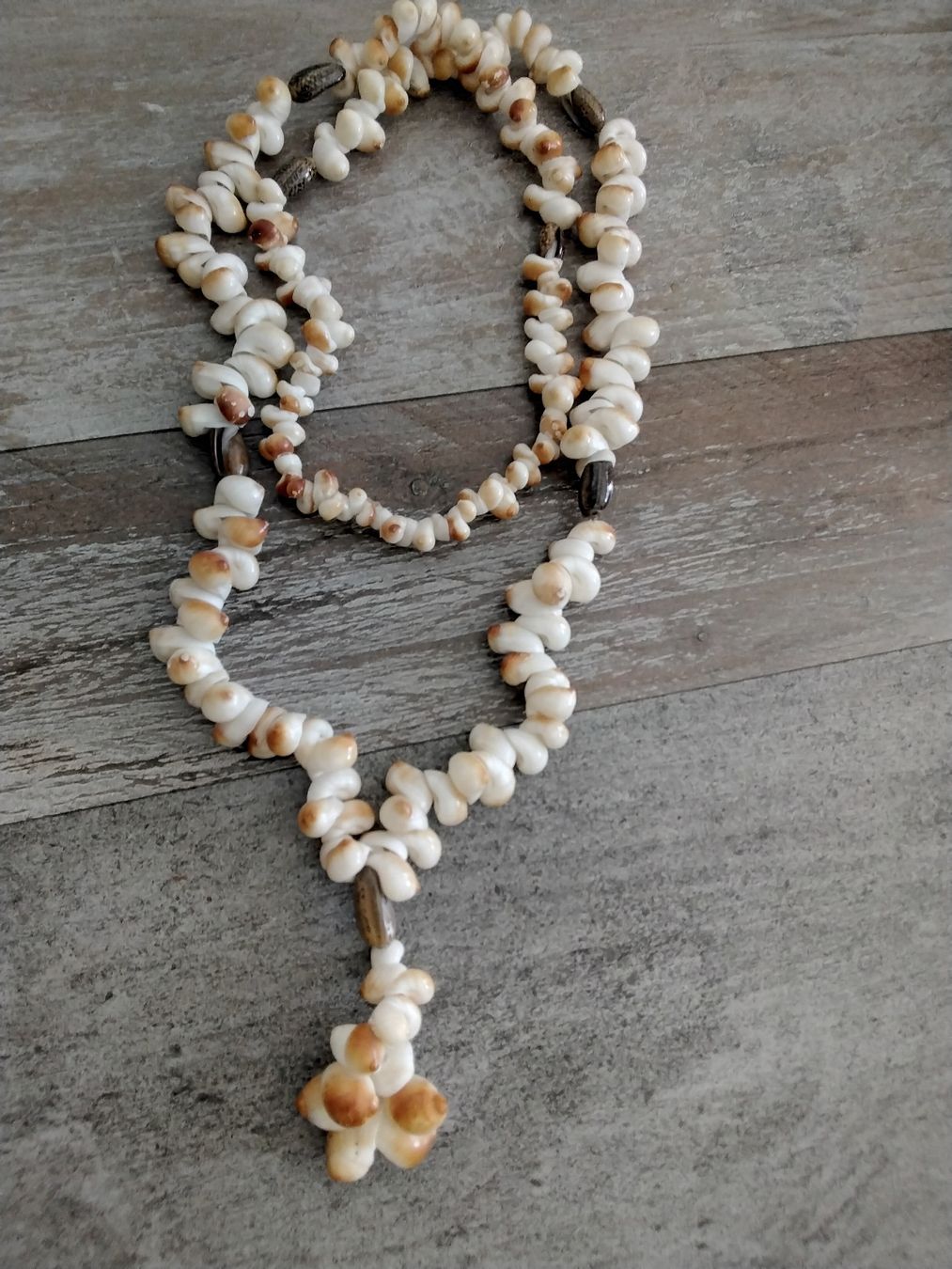 Catenine: MUSCHEL KETTE – Usato da Biel/Bienne venduto da dasi3 2