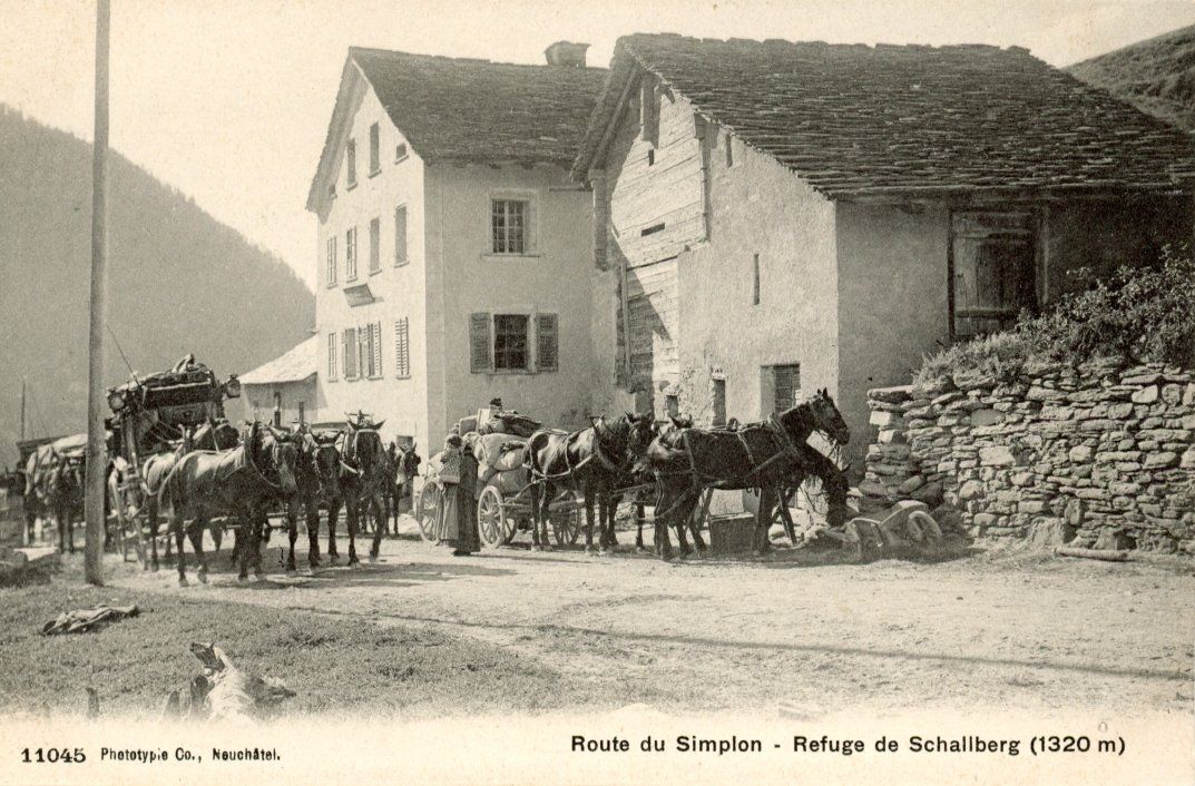 Cartoline postali: Schallberg  VS  an der Simplon - Strasse / POST-Kutschen – Usato da Brig venduto da Valcards54