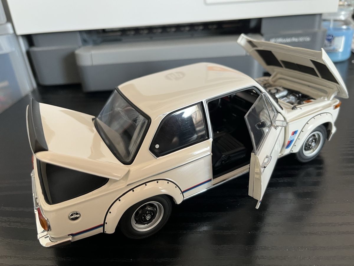 BMW Modellini d'auto: BMW 2002 Turbo. 1:18 Kyosho – Usato da Rümlang venduto da Papamoll4 8